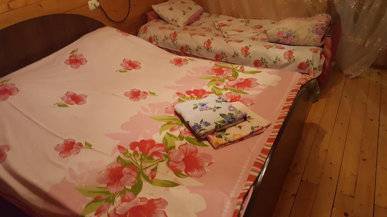 U Iriny Hotel Пицунда Екстериор снимка