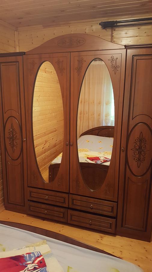U Iriny Hotel Пицунда Екстериор снимка