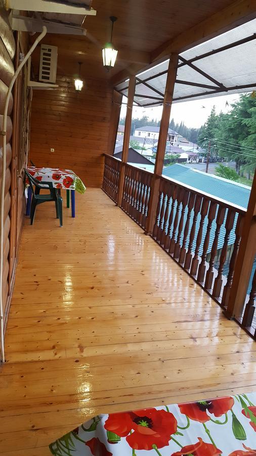 U Iriny Hotel Пицунда Екстериор снимка