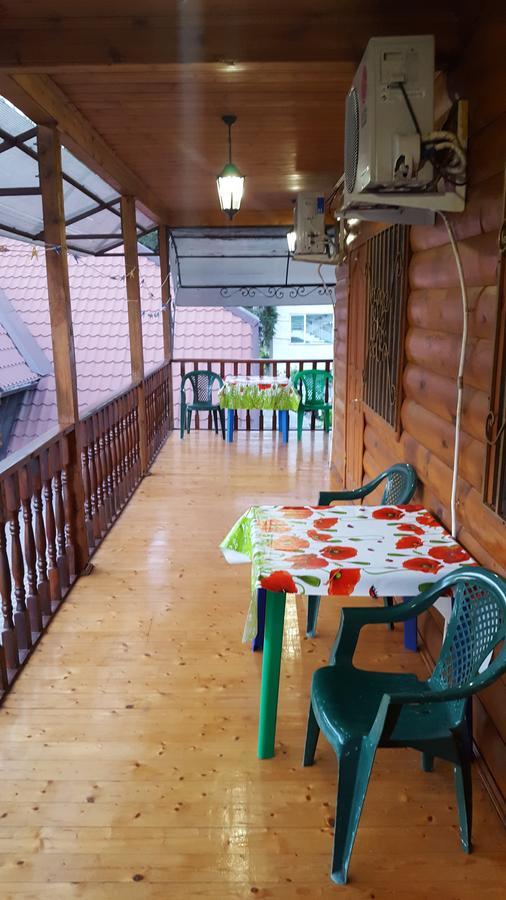 U Iriny Hotel Пицунда Екстериор снимка