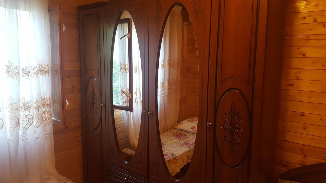 U Iriny Hotel Пицунда Екстериор снимка